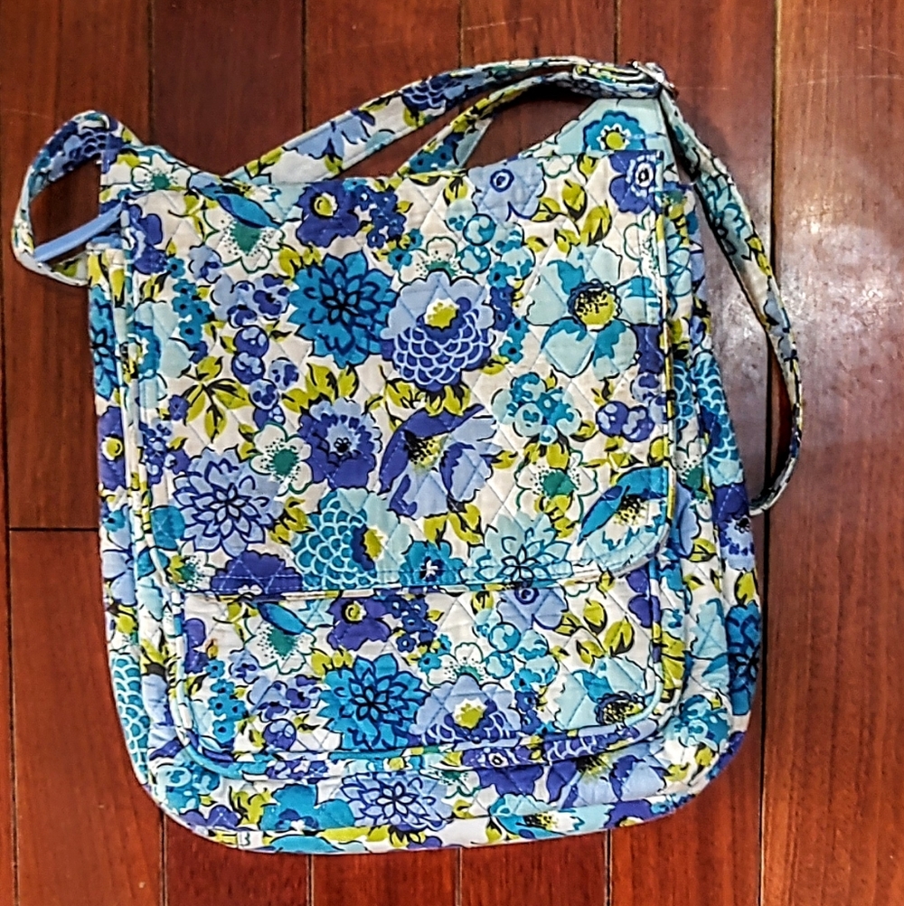 Vera Bradley Floral Crossbody Bag in Blue and Yellow. Adjustable Strap.
